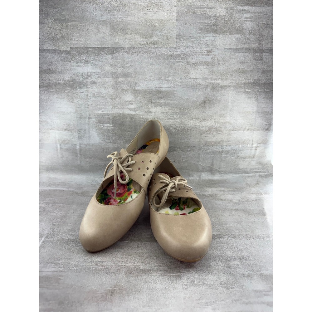 Born Women Tan Leather Lace Up Perforated Ghillie Flats Floral Insole F14817 8M